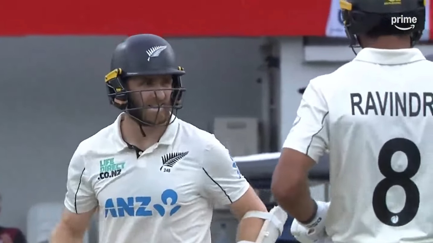 Santner four-for sends England tumbling to 423-run defeat