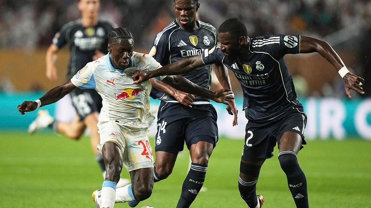 Vinícius Stars as Real Madrid Cruise Past Salzburg 3-0 to Set Up Juventus Clash