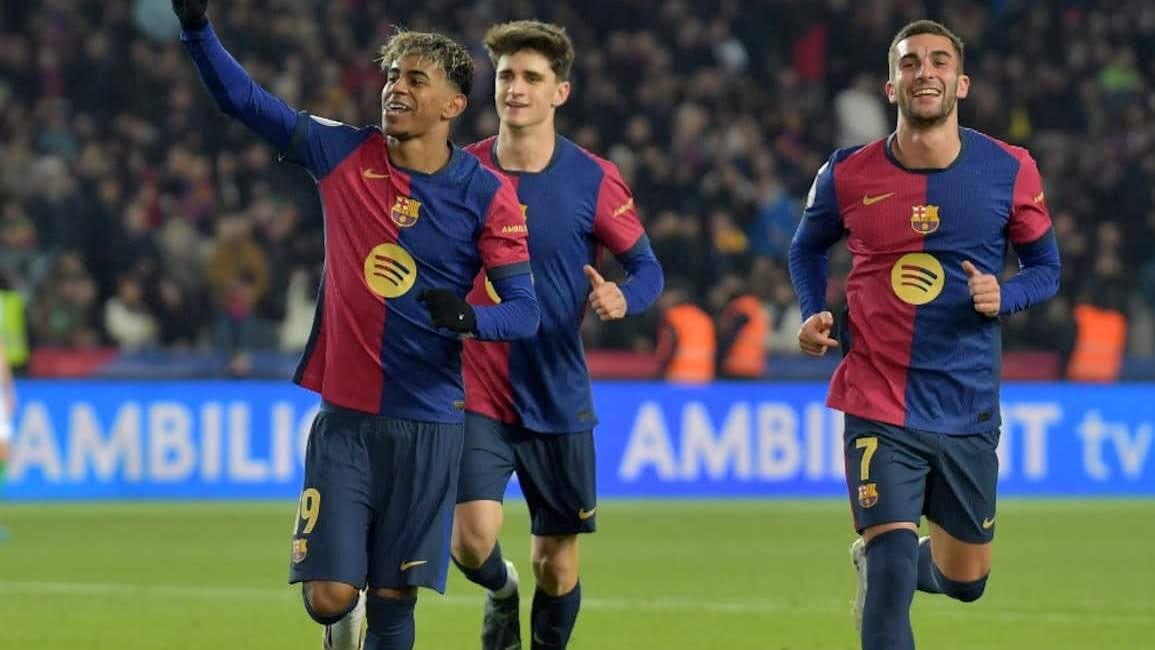 Ferran Torres Fires Barcelona to 3-0 Win Over Getafe in the Rain