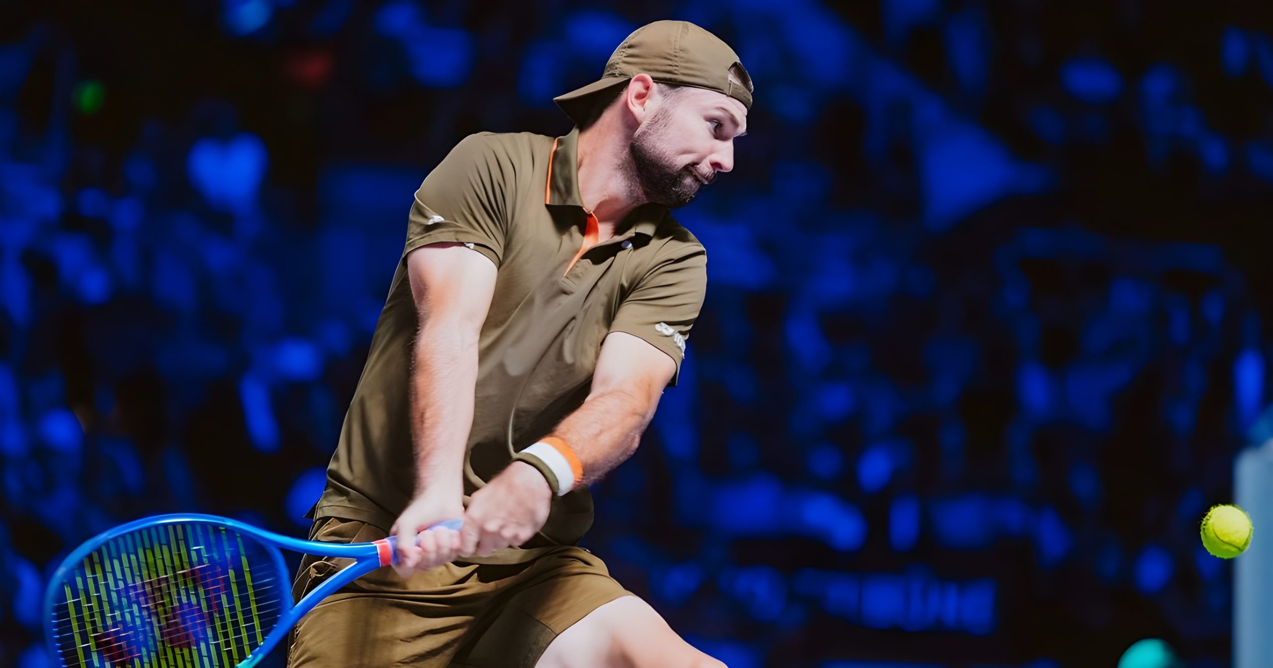 De Minaur Marks 300th Career Win with Victory Over Rodionov in Vienna