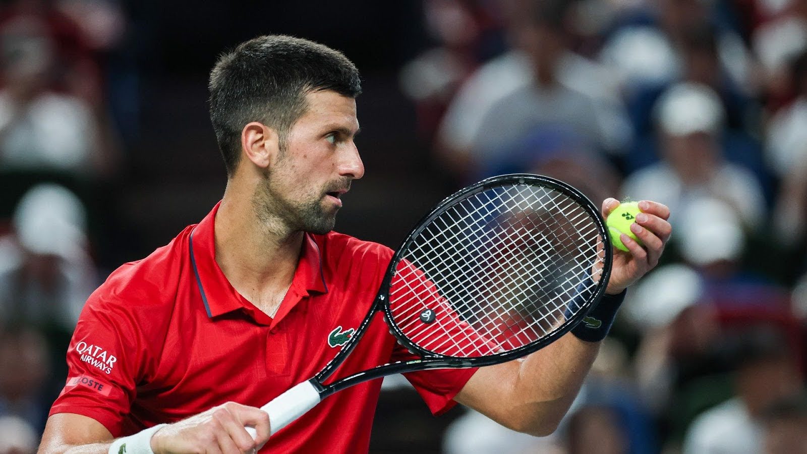 Djokovic Overcomes Leg Injury and Heat Exhaustion to Beat Munar in Shanghai