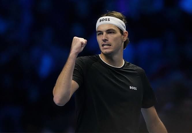 Fritz Outlasts De Minaur to Keep Semi Final Hopes Alive in Turin