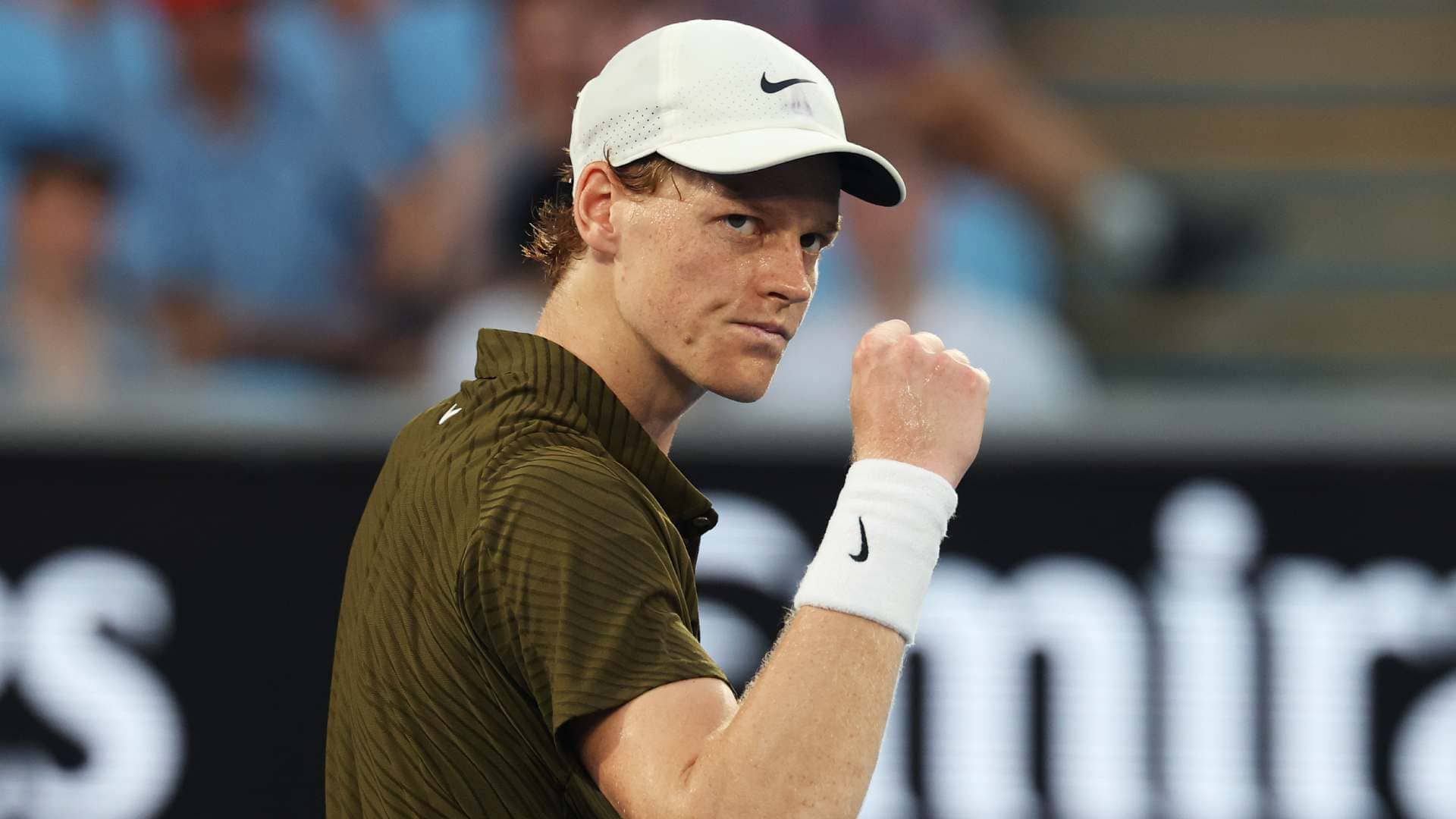 Sinner Storms Past Darderi to Book Australian Open Quarterfinal Spot