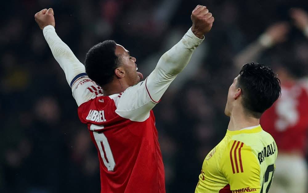 Arsenal Edge Chelsea to Reach EFL Cup Final