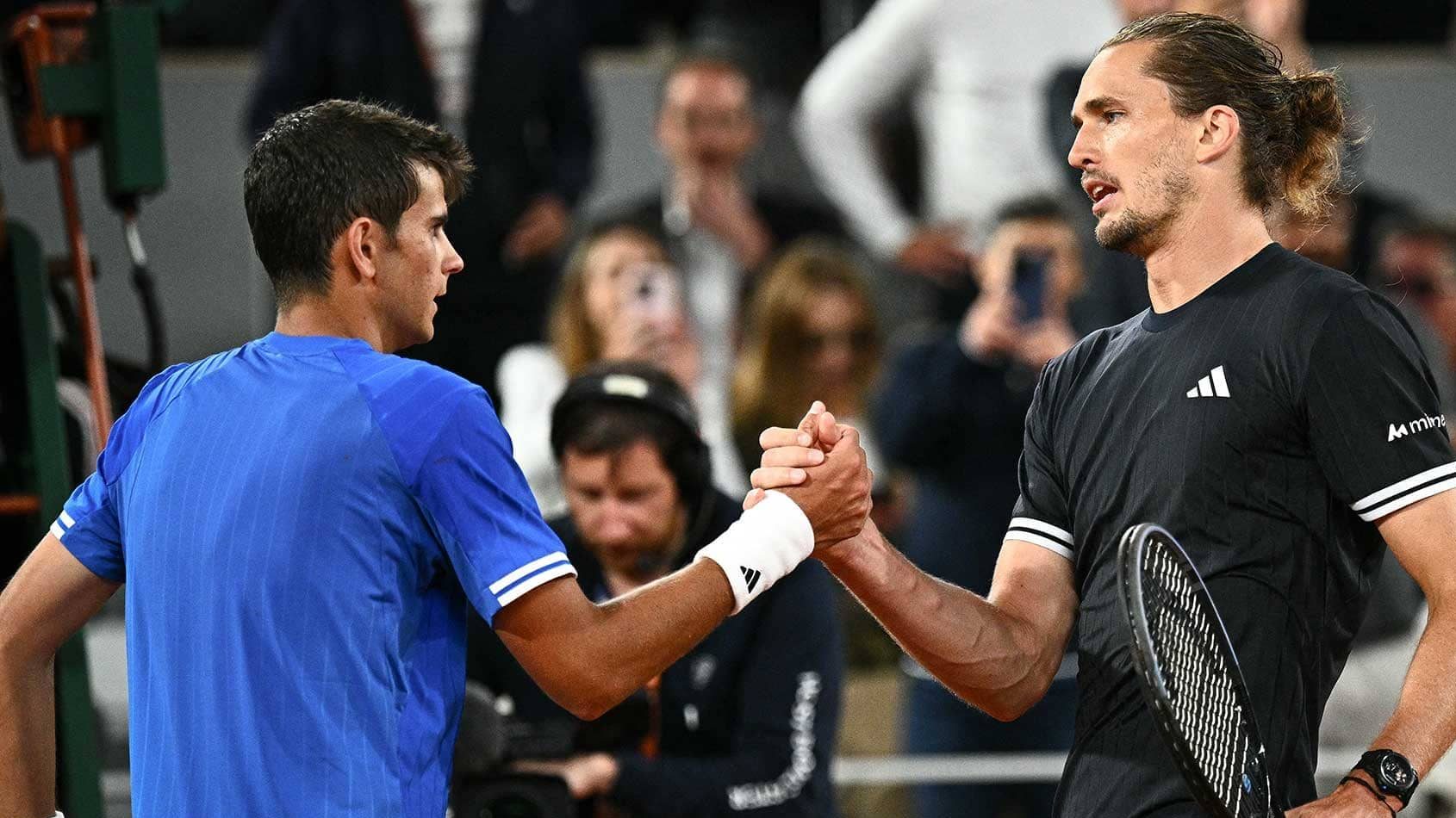 Mensik and Zverev March Into French Open Semi-Finals After Quarter-Final Victories